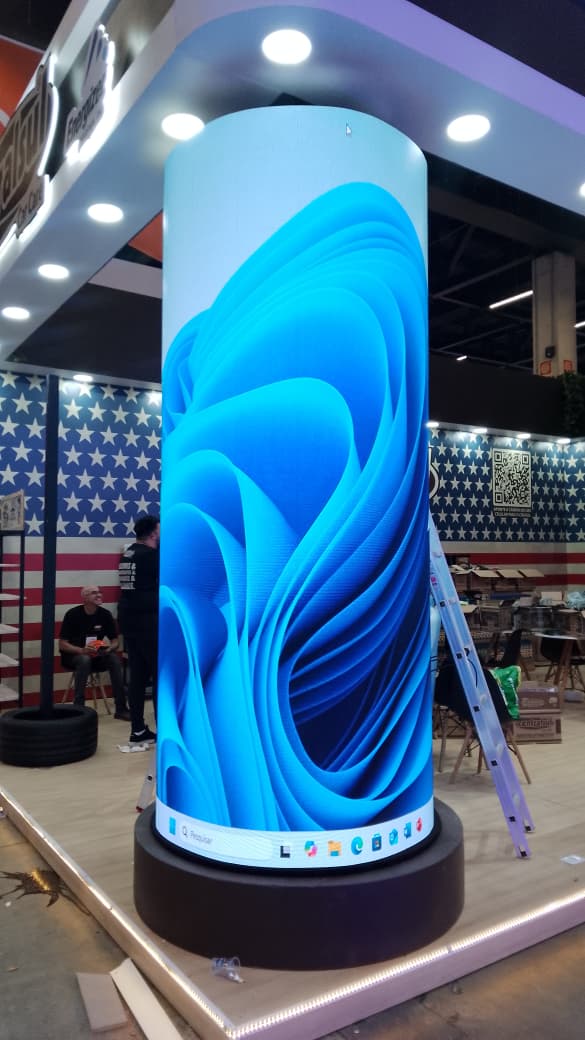 Flexible curved LED 01